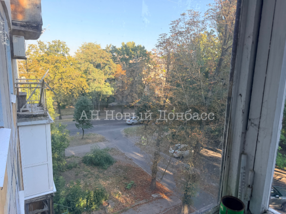 Площадь Бакинских Комиссаров Донецк