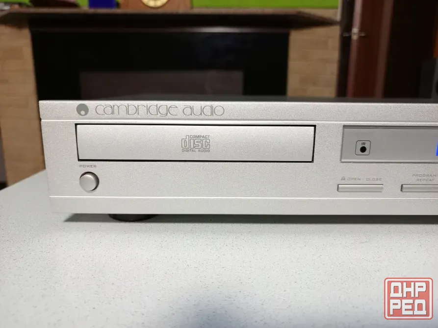 Проигрыватель CD дисков Английской фирмы "Cambridge Audio"-D-500SE Донецк - изображение 3
