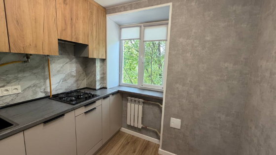 Продам 1 к кв Текстильщик Гараж Донецк