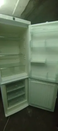 Немецкий холодильник Липхер Донецк