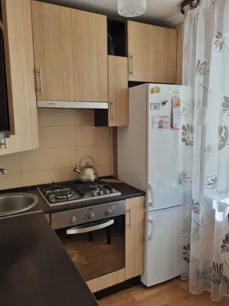Продается 3 - х комнатная квартира, ул. Артема Донецк