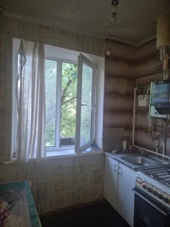 Продам 2х комн квартиру Донецк