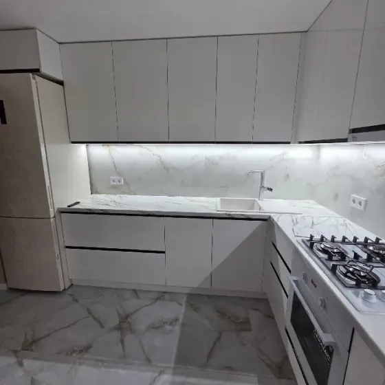 Продажа 1 комнатной крупногабаритной квартиры в Калининском районе, ул. Разенкова. Донецк
