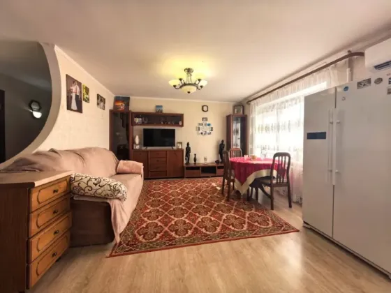 Продается 3-комнатная квартира в Центральном районе Мариуполь