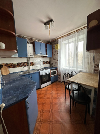 Продам 3-х комнатную квартиру в центре города Харцызск бул. Полупанова Харцызск