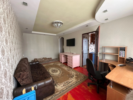 Продам 3-х комнатную квартиру в центре города Харцызск бул. Полупанова Харцызск