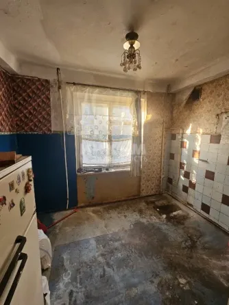 Продам 3-х комн квартиру в городе Луганск квартал Левченко Луганск