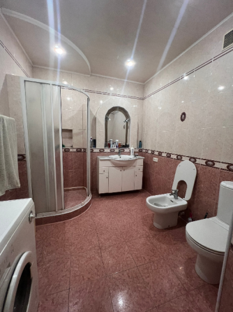 Продажа 2-ух уровневого кирпичного дома Макеевка, пос. Бажанова, (ориентир шахта им. Бажанова) Макеевка