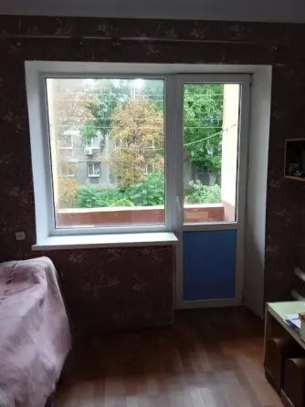 Продам 2ком в Макеевке, поселок Авторемзавод Макеевка