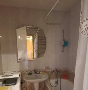 Продам 3-х комнатную, Центр Донецк