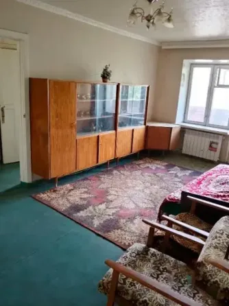 Сдаю 3 ком. с накопителем на Изумруде, ул. Университетская, в офис ехать не нужно Донецк