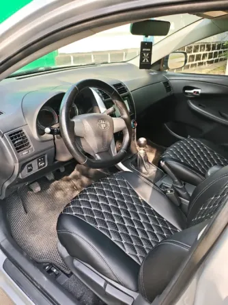 Продам Toyota Corolla Торез