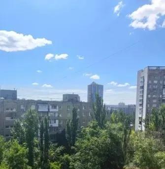 Продам 3-х комнатную, бул. Школьный, под чистовую отделку Донецк