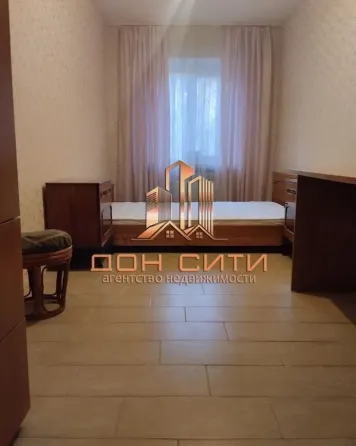 в продаже 2х комнатная квартира, расположенная в Калининском районе г. Донецка с ремонтом Донецк
