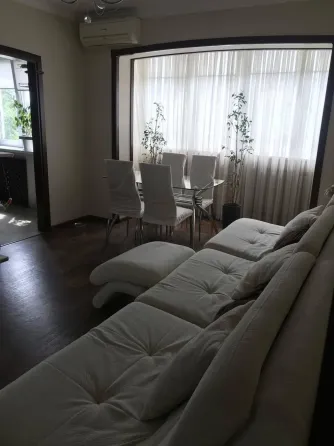 продажа шикарной comfort plus квартиры в г. Макеевка, мебель и техника остаются Макеевка