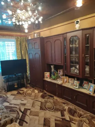 Продаётся 4 комнатная квартира Шахтерск