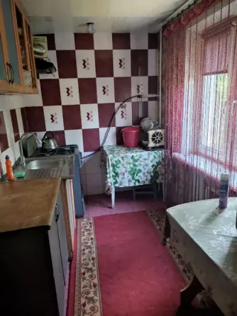 Продаётся 4 комнатная квартира Шахтерск