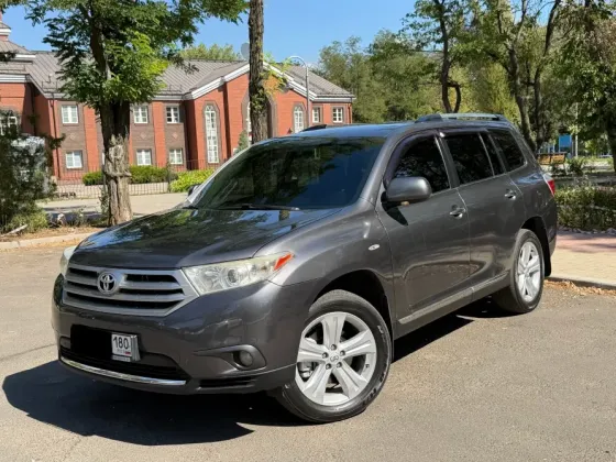 TOYOTA HIGHLANDER Донецк