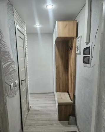 сдам 2ух комнатную квартиру Донецк
