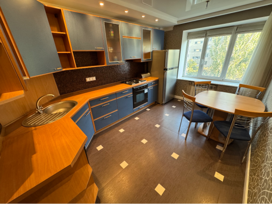 Продажа 4х комнатной квартиры! Киевский 5б (Ветка) Донецк