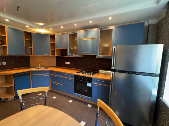 Продажа 4х комнатной квартиры! Киевский 5б (Ветка) Донецк