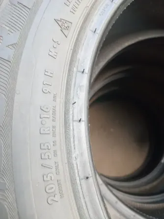 Продаю резину зимнюю 205 55 16 Донецк