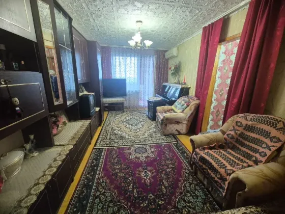 Продаётся 3 ком. квартира с видом на море ул. Азовстальская, д. 166 Мариуполь