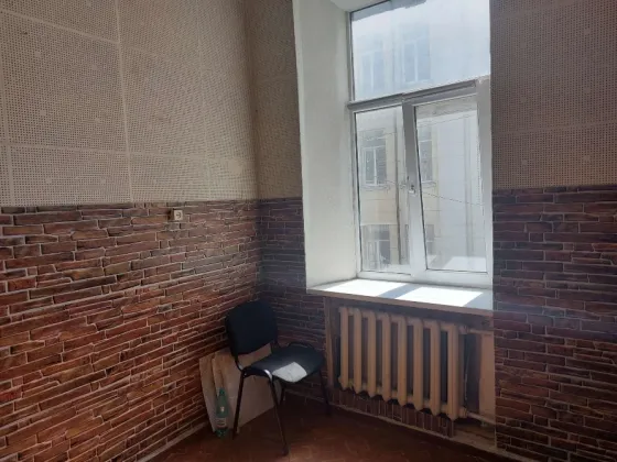 Аренда офиса. 11,3 м2. Артема 27. Цум. Донецк