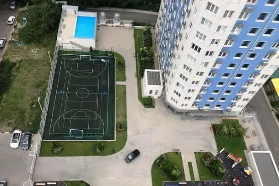 Продам 3 к кв Студия Диск Маяковского . Донецк
