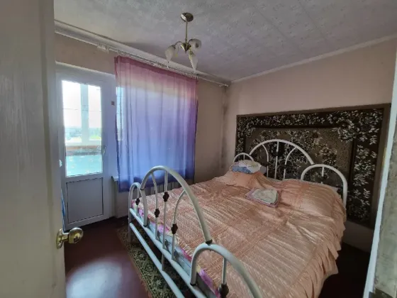 Продажа квартиры в Зугрэс 2 Зугрэс