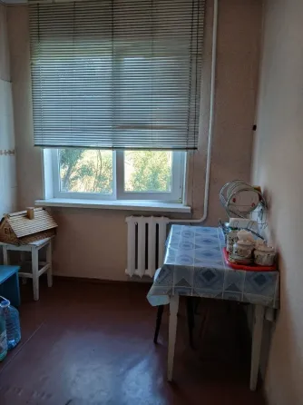 Продам 3- х комнатную квартиру, админпоселок, 1- я площадка Донецк