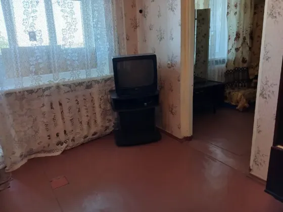 Продам 3- х комнатную квартиру, админпоселок, 1- я площадка Донецк