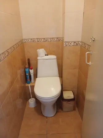 Продам 3- х комнатную квартиру, админпоселок, 1- я площадка Донецк