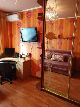Продаём отличную 3-х ком кв на Щетинина Донецк