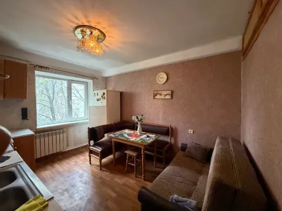 Продажа в Киевском районе 2-комнатной квартиры. Киевский пр-т 8. Шахтерская площадь. Маг.Вильнюс Донецк