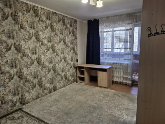 Продается 2-комнатная квартира в Центральном районе Мариуполь