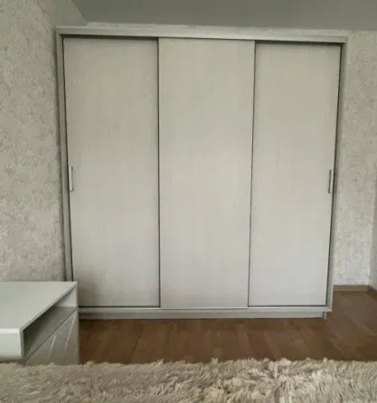 Сдам квартиру в пролетарском районе Донецк