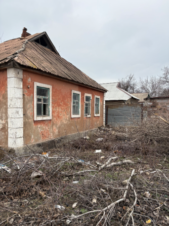 Продам дом в Ленинском районе на участке 6 соток Донецк