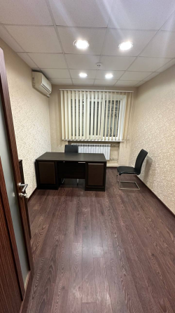 Коммерческое помещение,Ворошиловский район,пр.Ватутина 46.Донецк Донецк