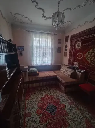 Продается большой кирпичный дом в г. Торез по пер. Глеба Успенского Торез