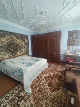 Продается большой кирпичный дом в г. Торез по пер. Глеба Успенского Торез