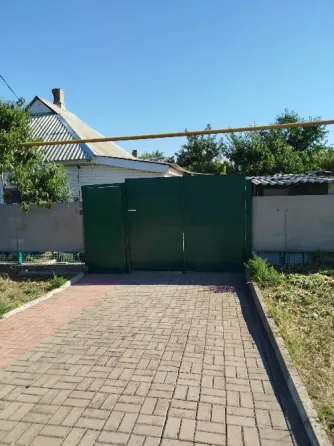 Продам дом с земельным участком Донецк