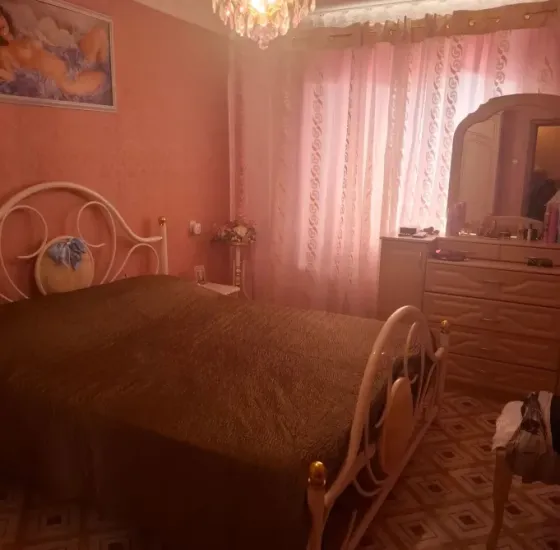 Продается 3-комнатная квартира в Кировском районе Донецка. Ул. Скляренко. Мкр-н Мирный Донецк