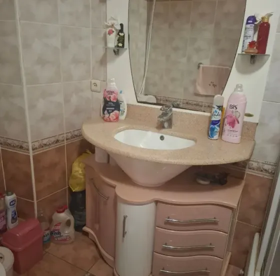 Продается 3-комнатная квартира в Кировском районе Донецка. Ул. Скляренко. Мкр-н Мирный Донецк