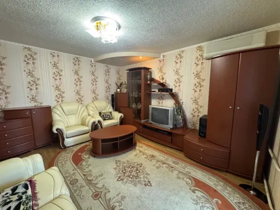 Прямой диван и кресла Донецк