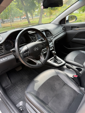 Hyundai Elantra 2019 2.0 автомат Донецк