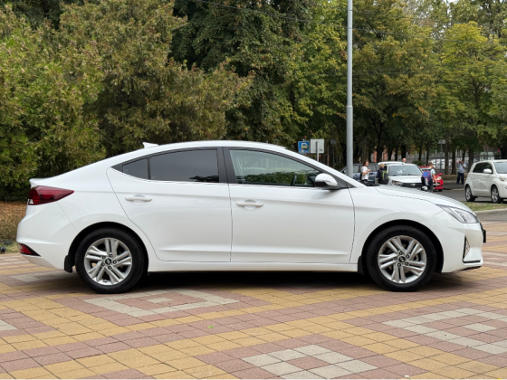 Hyundai Elantra 2019 2.0 автомат Донецк