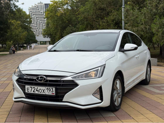 Hyundai Elantra 2019 2.0 автомат Донецк