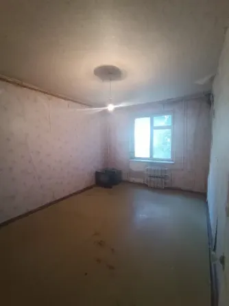 продам 3-комнатную квартиру в Ленинском р-не, Звёздный Донецк