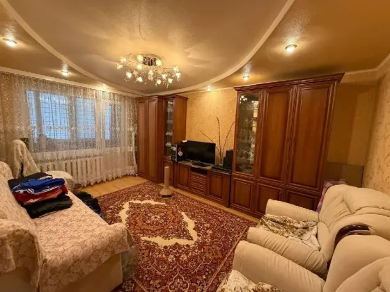 Продажа 2х Комнатной Квартиры в Червоногвардейском районе Макеевки, м-н Калининский-Школа во дворе Макеевка